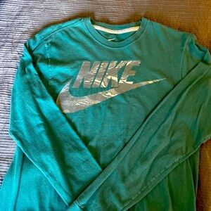 Nike Long Sleeve T- men’s small